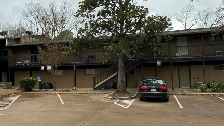 207 W College St, Athens, TX for sale - Building Photo - Image 1 of 1