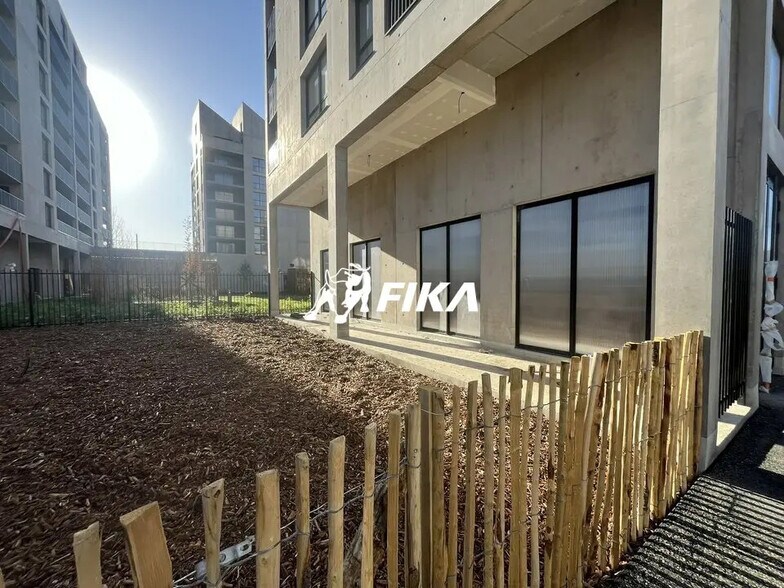 Retail in Bordeaux for sale - Building Photo - Image 1 of 6