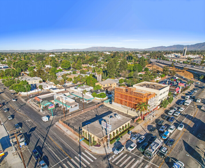 6001 Laurel Canyon Blvd, North Hollywood, CA for lease - Building Photo - Image 1 of 13