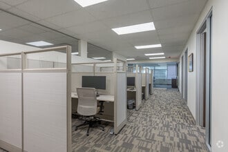 1085 Raymond Blvd, Newark, NJ for lease Interior Photo- Image 1 of 3