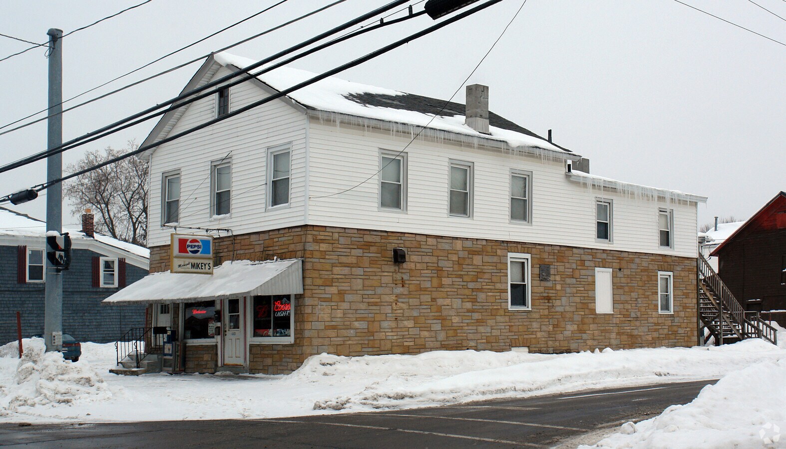 441443 S James St, Rome, NY 13440 Midnight Mike's