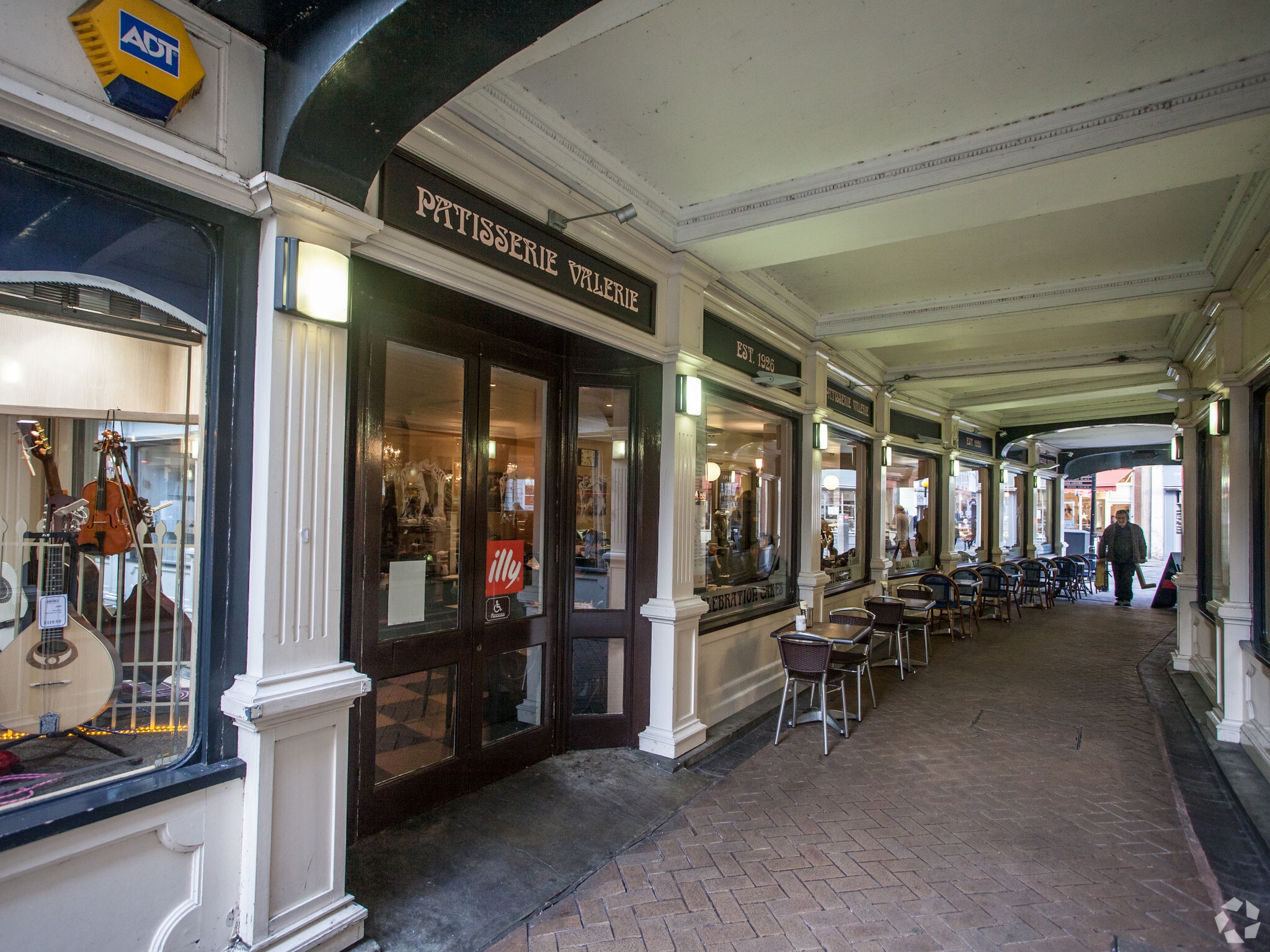 Market Pl, Kingston Upon Thames for sale Building Photo- Image 1 of 1