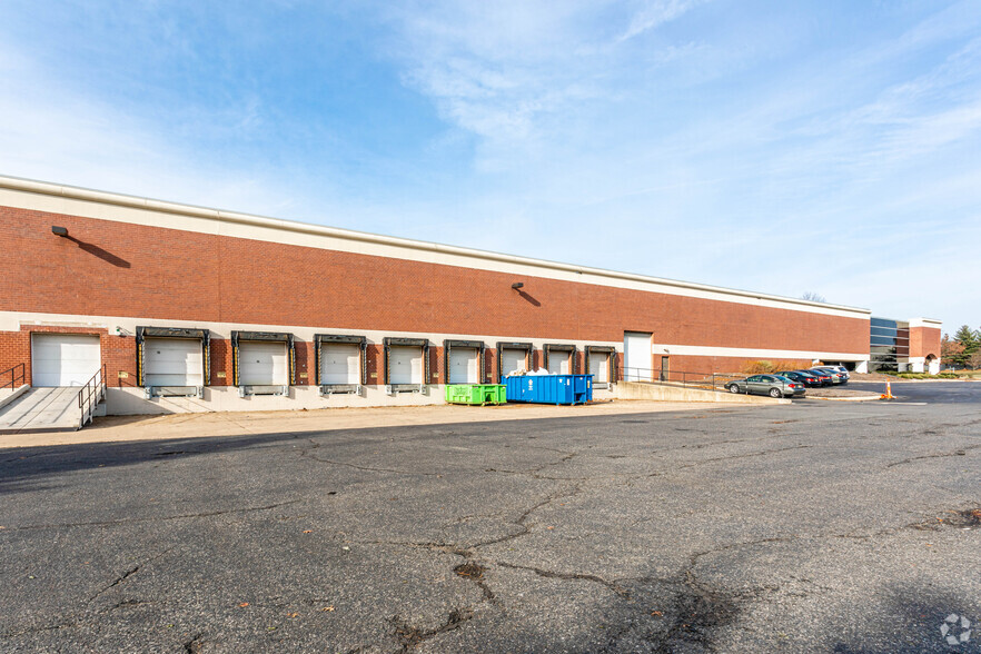 3 S Middlesex Ave, Monroe Township, NJ for lease - Building Photo - Image 3 of 6