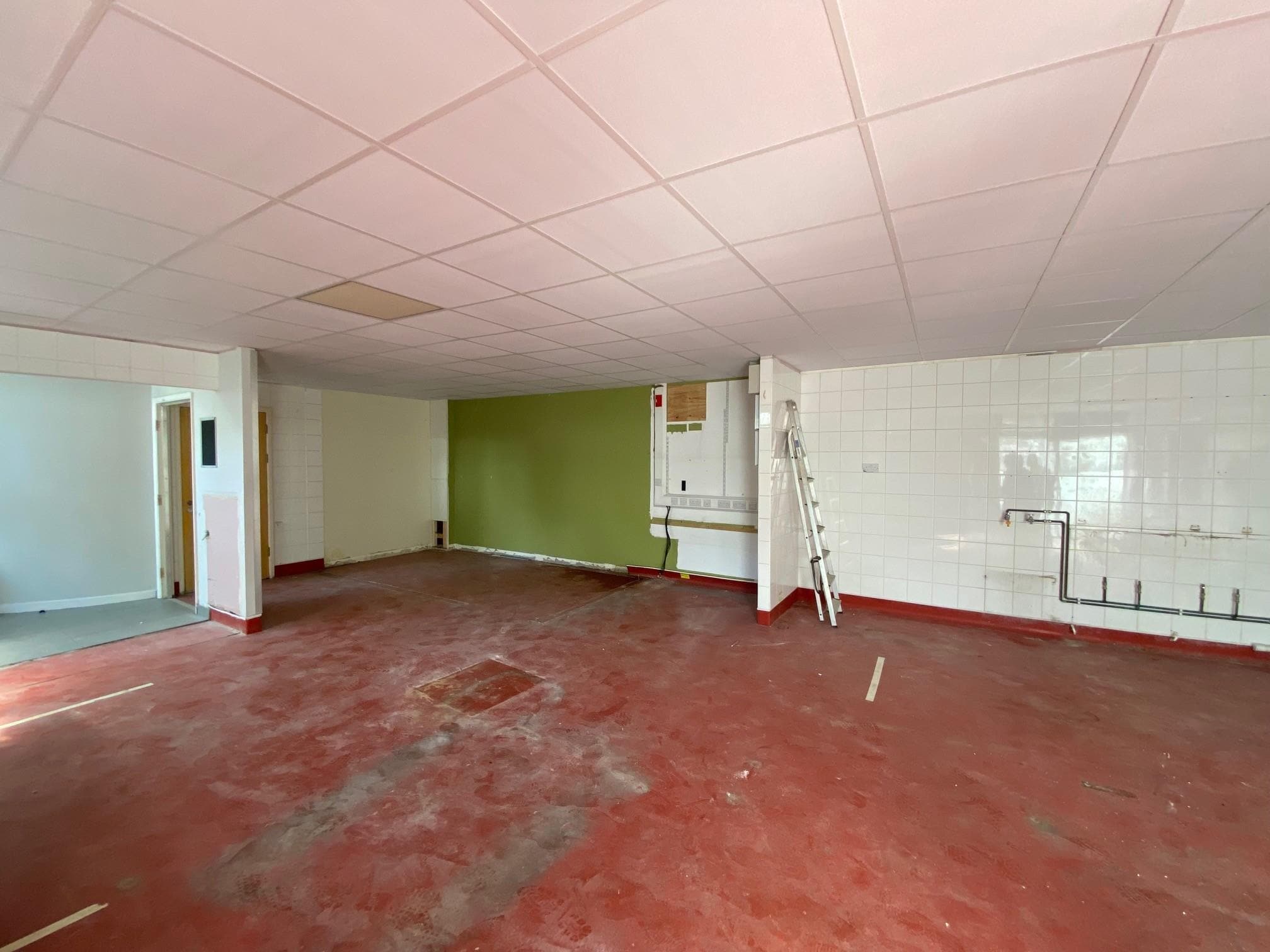 26 High St, Merthyr Tydfil for lease Interior Photo- Image 1 of 2