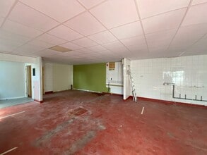 26 High St, Merthyr Tydfil for lease Interior Photo- Image 1 of 2