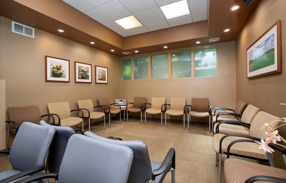 800 W State St, Doylestown, PA for lease - Building Photo - Image 3 of 14