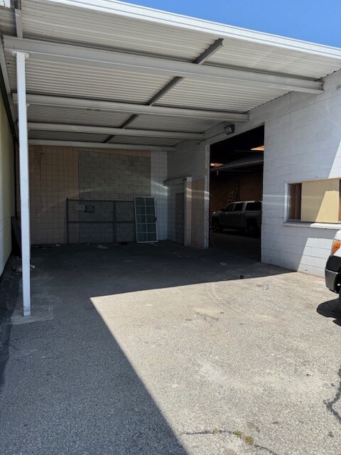 15527 Vermont Ave, Paramount, CA for lease Building Photo- Image 1 of 9