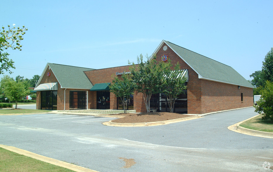 1943 S College St, Auburn, AL for lease - Building Photo - Image 2 of 10