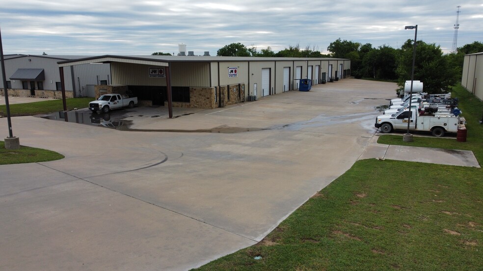 176 Bear Cat Rd, Aledo, TX for sale - Building Photo - Image 1 of 1