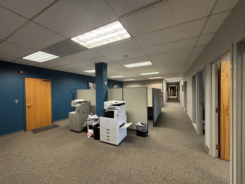 6 Loudon Rd, Concord, NH for lease - Building Photo - Image 3 of 8