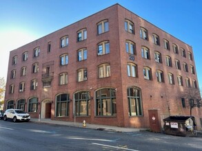 20 Maple St, Springfield, MA for lease Building Photo- Image 2 of 11