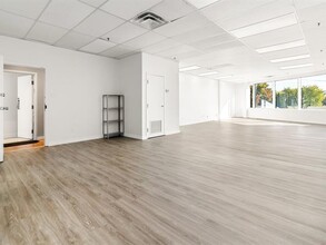 9001-9015 Ch Avon, Montréal-Ouest, QC for lease Interior Photo- Image 2 of 5