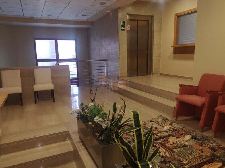 Office in Ontinyent for lease - Building Photo - Image 3 of 8