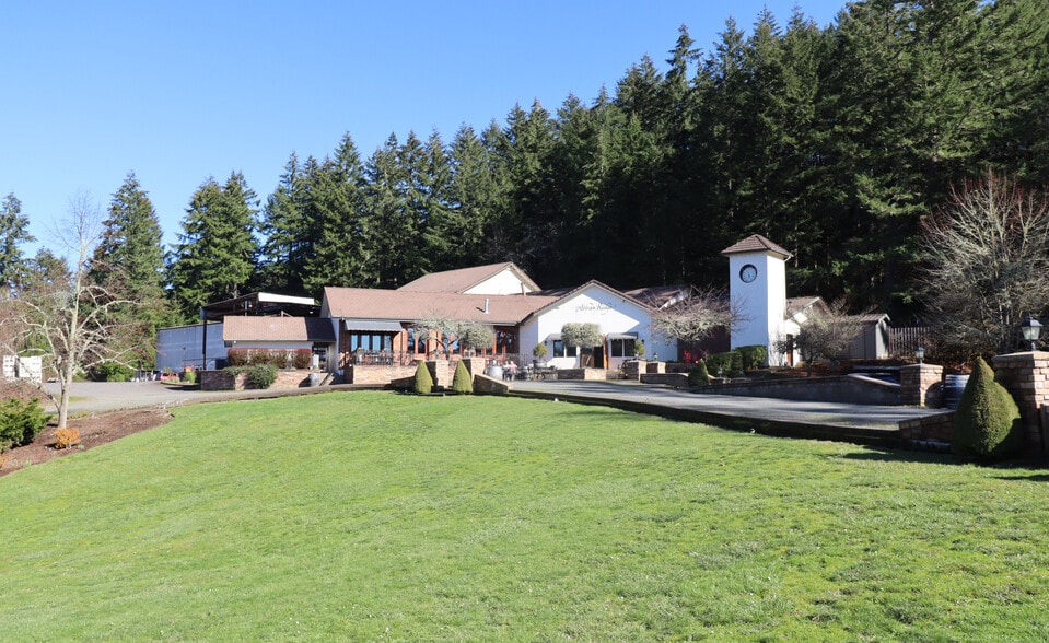 27012 Briggs Hill Rd, Eugene, OR for sale - Primary Photo - Image 1 of 32