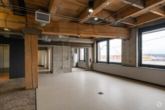 568 1st Ave S, Seattle, WA for lease Interior Photo- Image 1 of 7