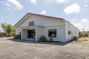 101 S John Sims Pky, Valparaiso FL - Warehouse