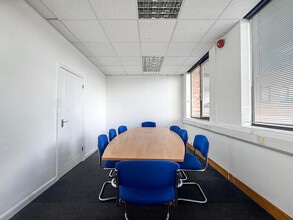 268 A Chase Rd, London for lease Interior Photo- Image 2 of 8