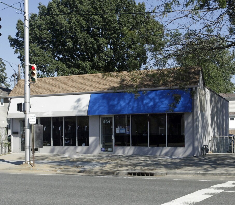 934-936 N Broadway, Massapequa, NY for sale Building Photo- Image 1 of 1