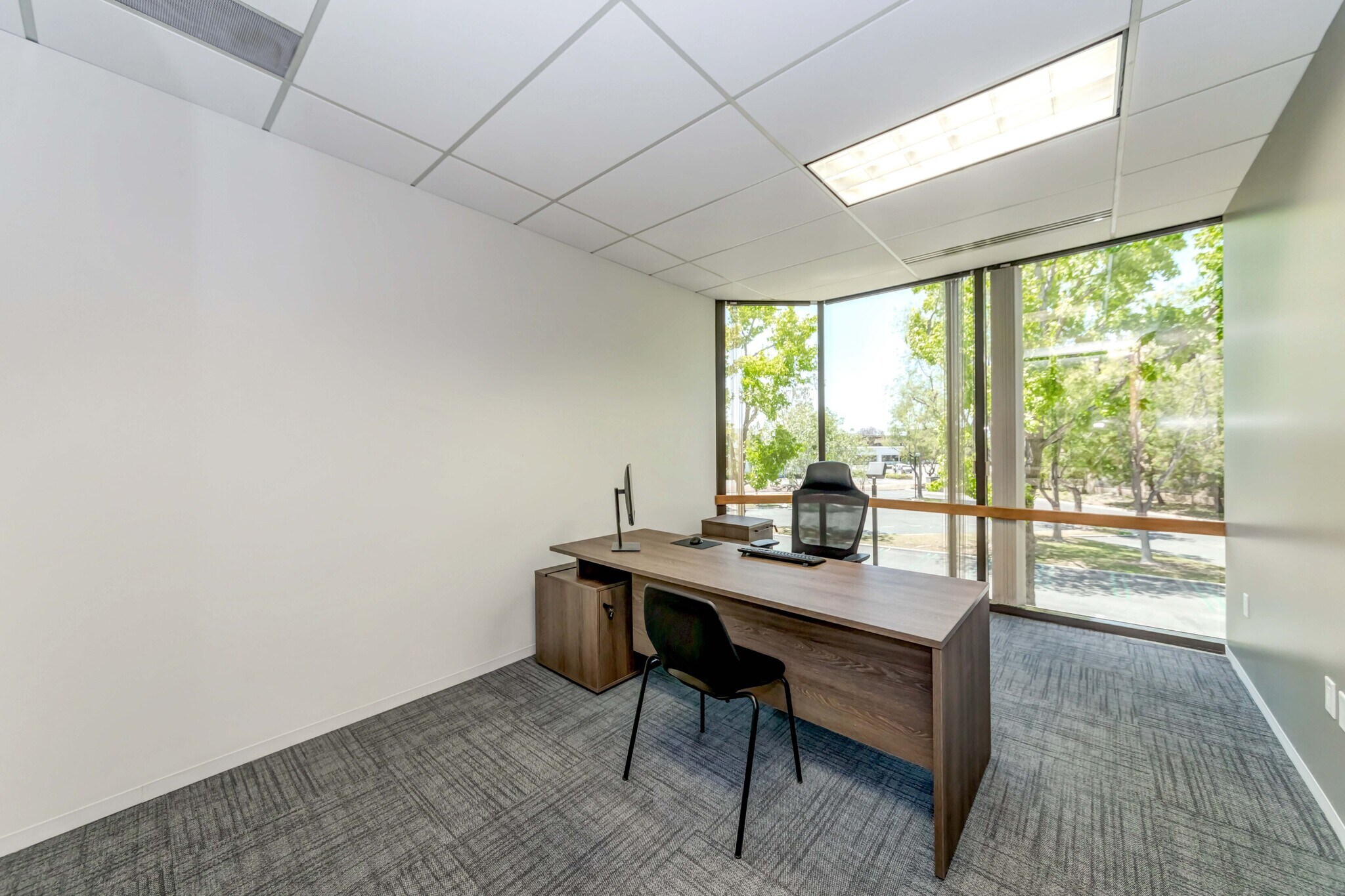 19600 Fairchild Rd, Irvine, CA 92612 Newport Summit