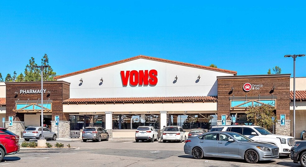 2037520635 Yorba Linda Blvd, Yorba Linda, CA 92886 The Village at