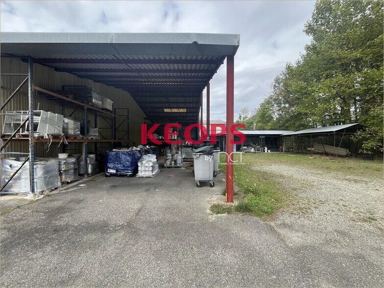 Flex in Saint-Alban for lease - Building Photo - Image 2 of 6