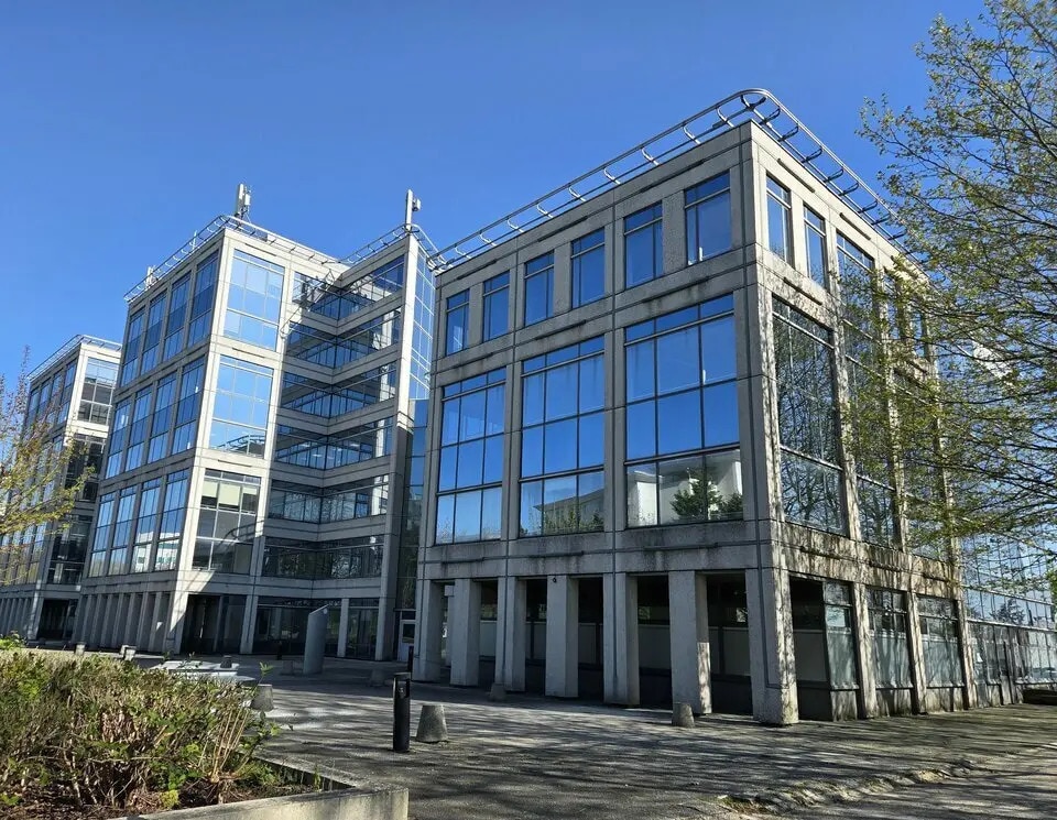 Office in Villepinte for sale Building Photo- Image 1 of 12