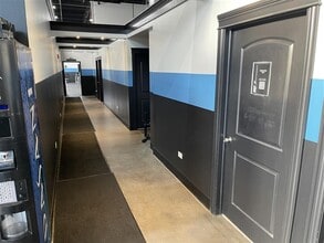 193 Northfield Rd, Northfield, IL for lease Interior Photo- Image 2 of 4