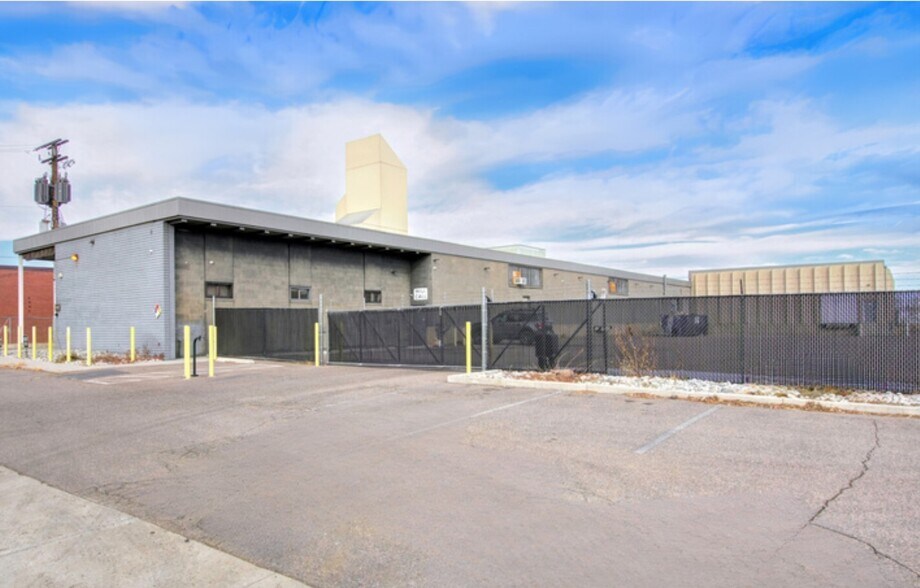 1045 W 45th Ave, Denver, CO for sale - Building Photo - Image 1 of 1