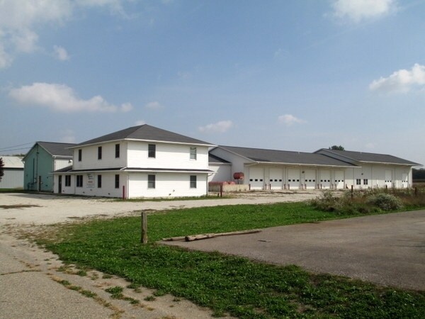 110 E Pearl St, Mentone, IN for sale - Primary Photo - Image 1 of 1