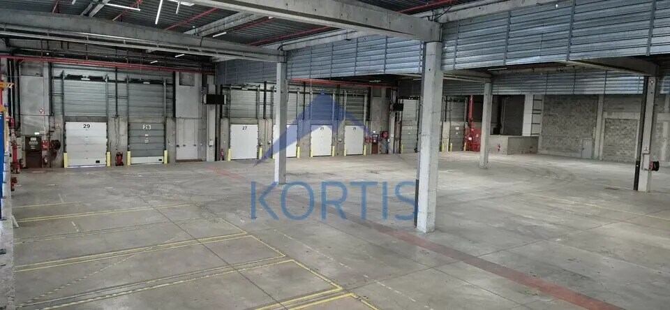 Industrial in Vénissieux for lease - Building Photo - Image 3 of 7