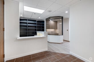 11645 Wilshire Blvd, Los Angeles, CA for lease Interior Photo- Image 2 of 5