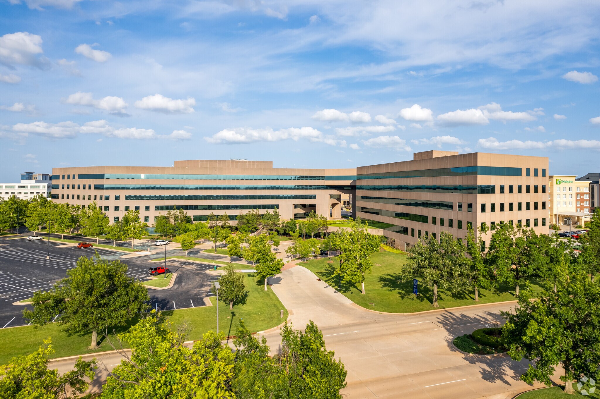 14000 N Quail Springs Pky, Oklahoma City, OK for lease Primary Photo- Image 1 of 17