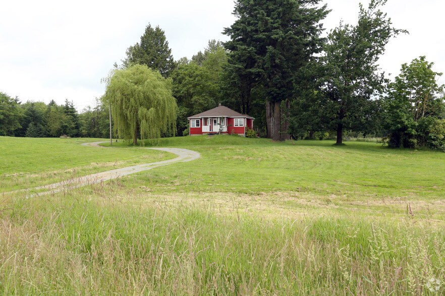 25651 Fraser Hwy, Aldergrove, BC V4W 2B1