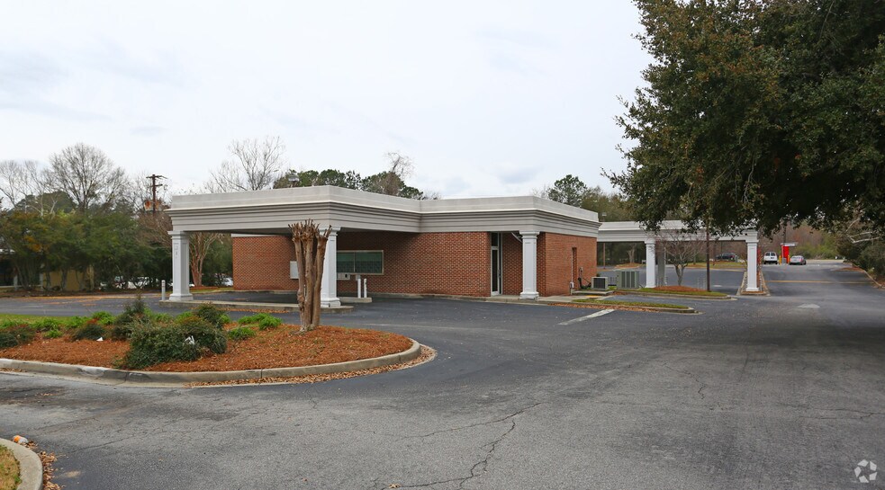 7373 Two Notch, Columbia, SC for sale - Primary Photo - Image 1 of 1