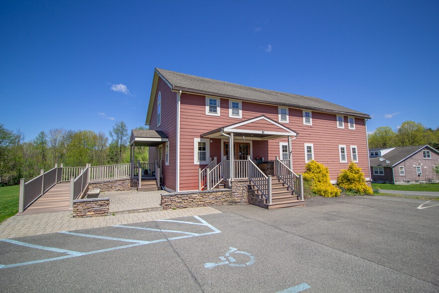 1851 US-9, Castleton On Hudson, NY for sale - Building Photo - Image 1 of 1