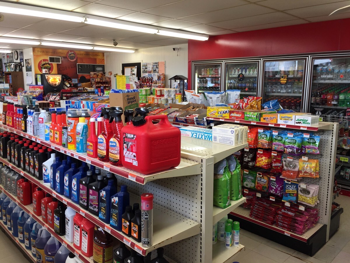 101 W Broadway St, Lamberton, MN 56152