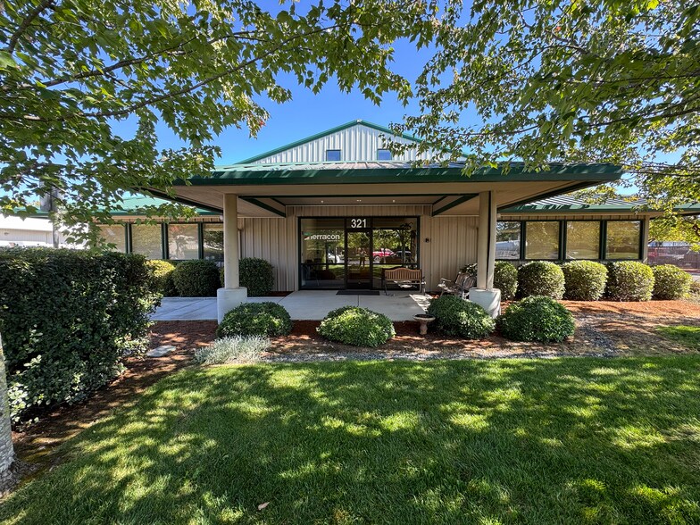 321 Blodgett St, Cotati, CA for lease - Building Photo - Image 3 of 6