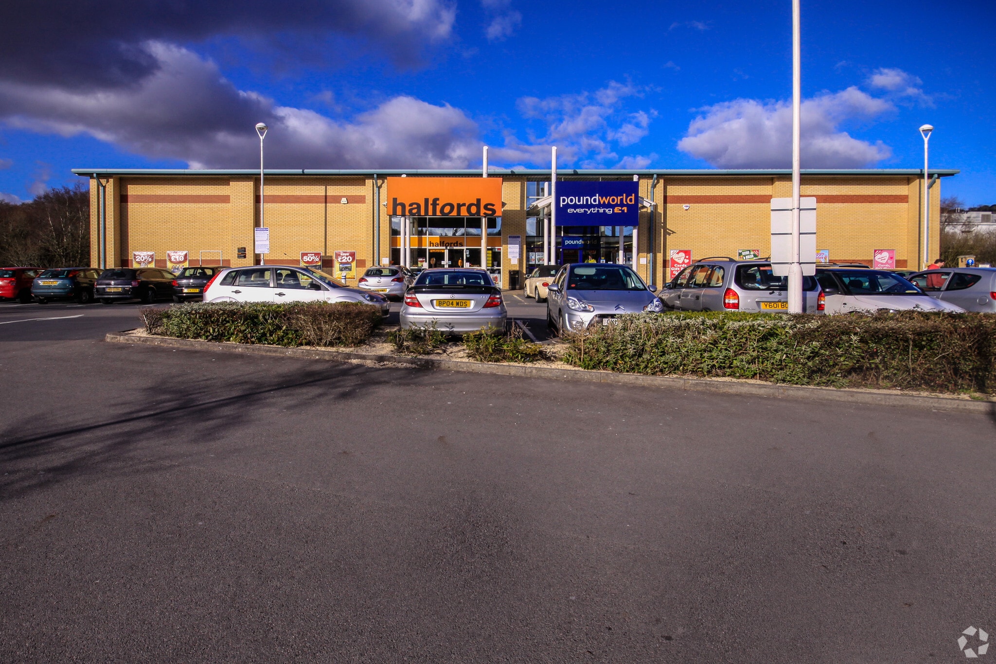 Glamorgan Vale Retail Park, Pontyclun for sale Primary Photo- Image 1 of 1