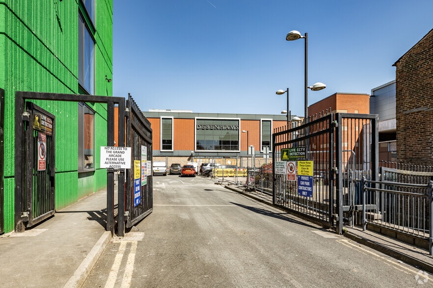 The Grand Arcade, Wigan for lease - Building Photo - Image 3 of 4