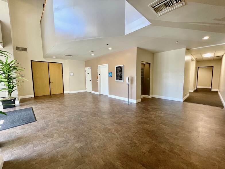 10737 Laurel St, Rancho Cucamonga, CA for lease - Interior Photo - Image 3 of 23