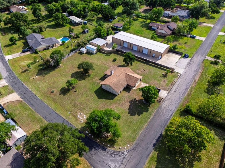 1612 Shenandoah Dr, Cedar Park, TX for sale - Building Photo - Image 1 of 39