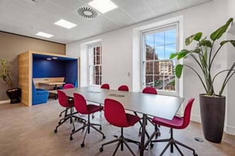 2 Castle Ter, Edinburgh for lease Interior Photo- Image 2 of 5