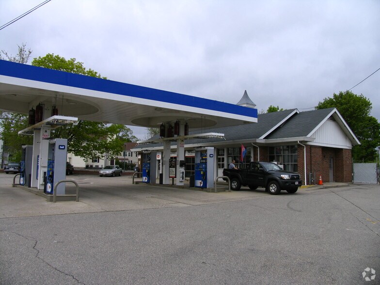 97 Maple St, Danvers, MA for sale - Primary Photo - Image 1 of 1