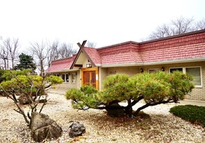 Japanese Restaurant - Convenience Store