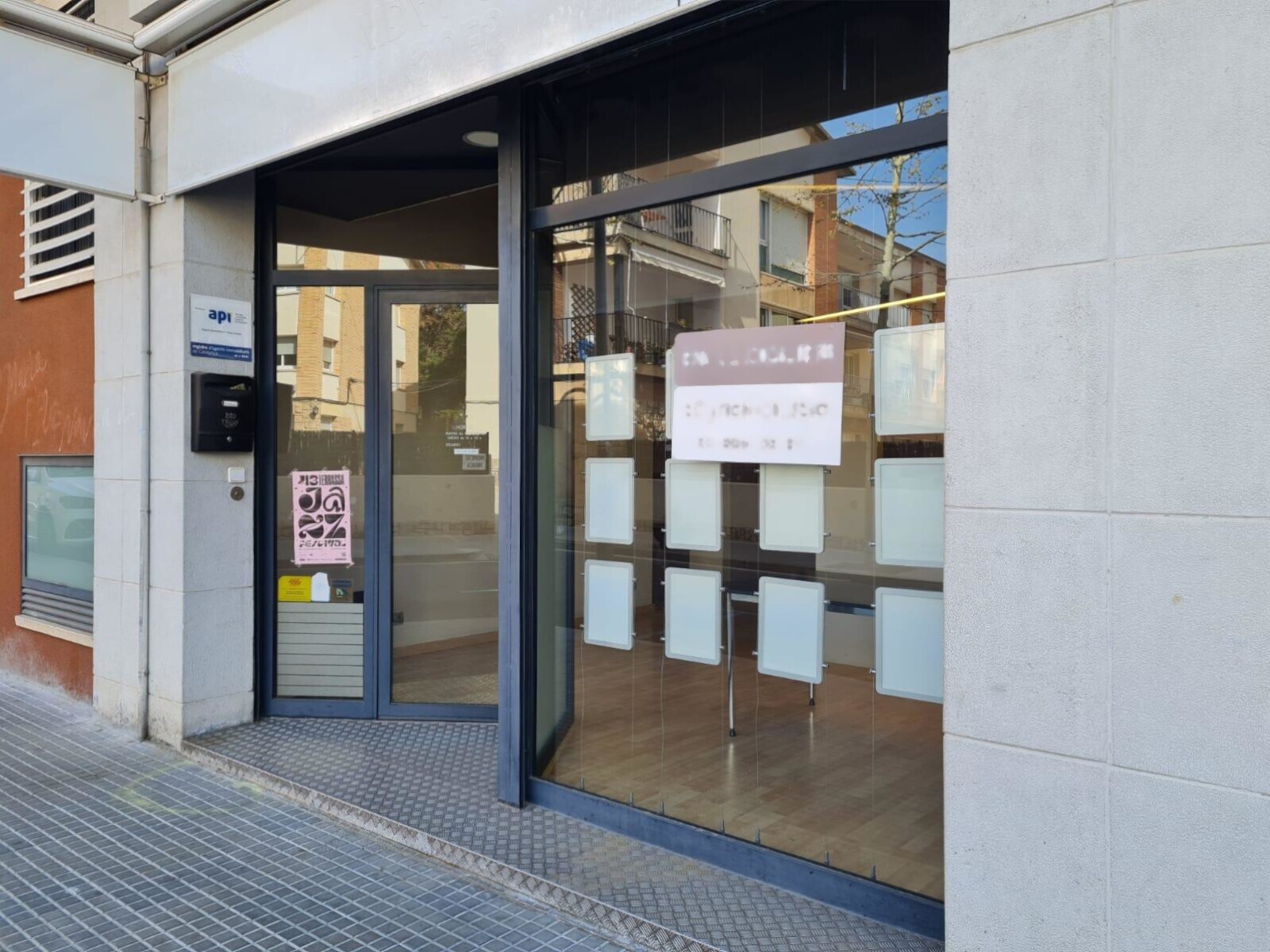 Retail in Matadepera, Barcelona for lease Building Photo- Image 1 of 6