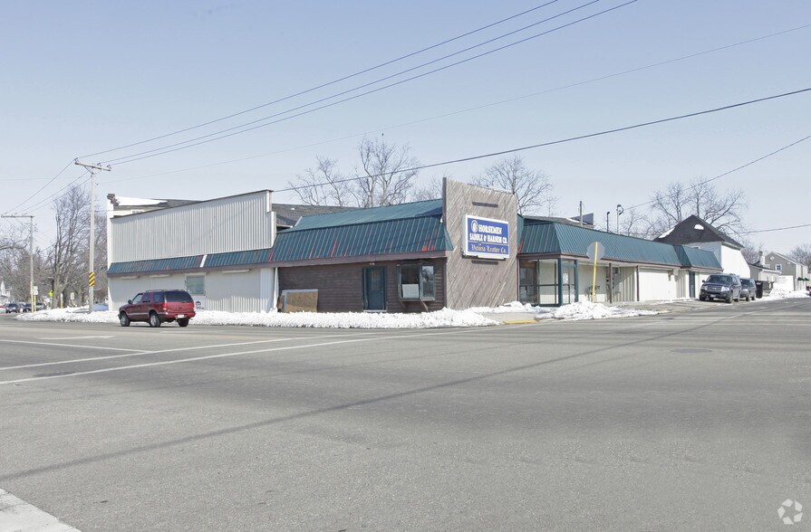 217 S 7th St, Delavan, WI for sale - Primary Photo - Image 1 of 1