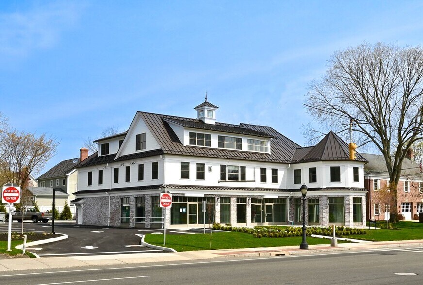 1897 Boston Post Rd, Darien, CT for sale - Primary Photo - Image 1 of 1