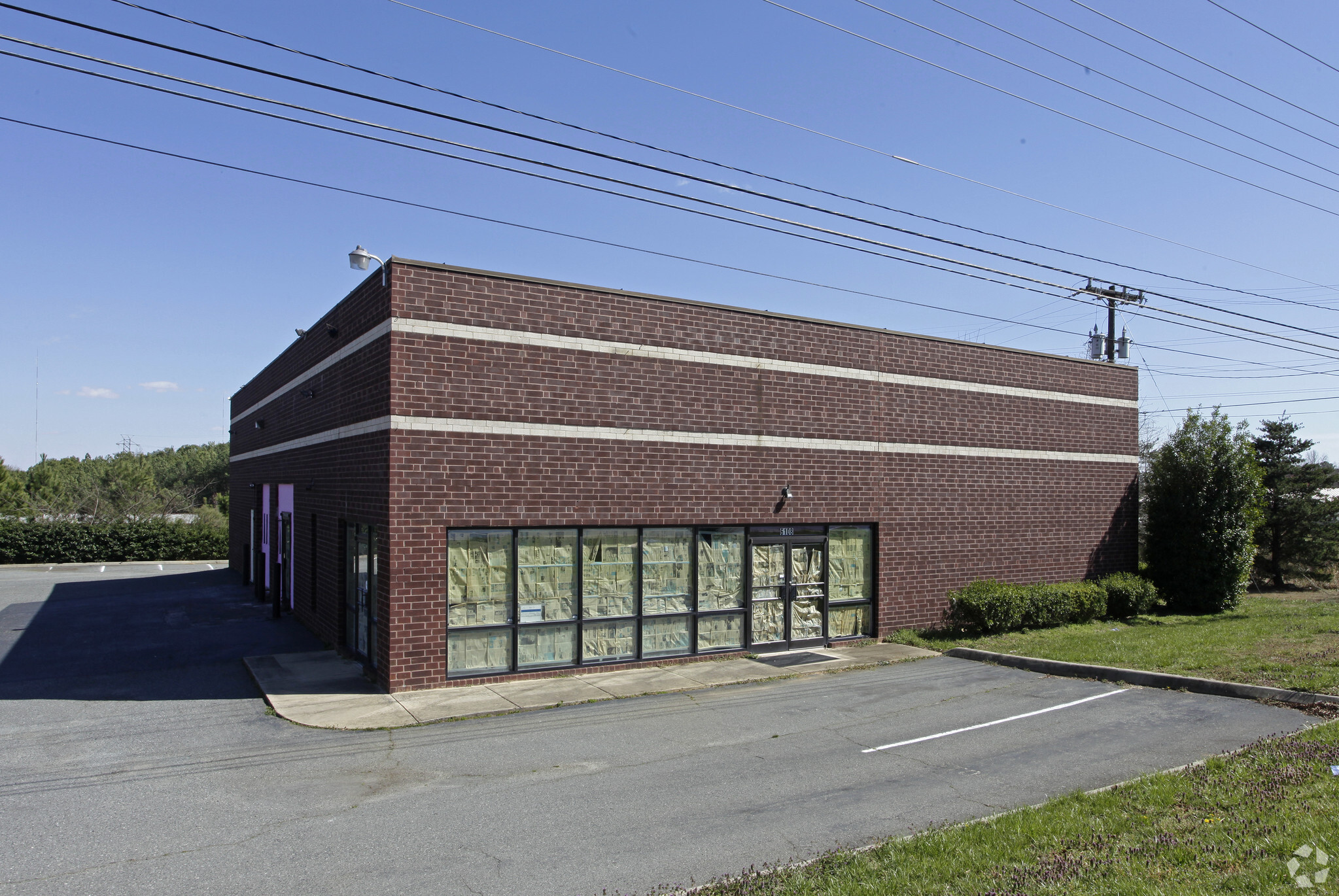 6108 N Tryon St, Charlotte, NC for sale Building Photo- Image 1 of 1