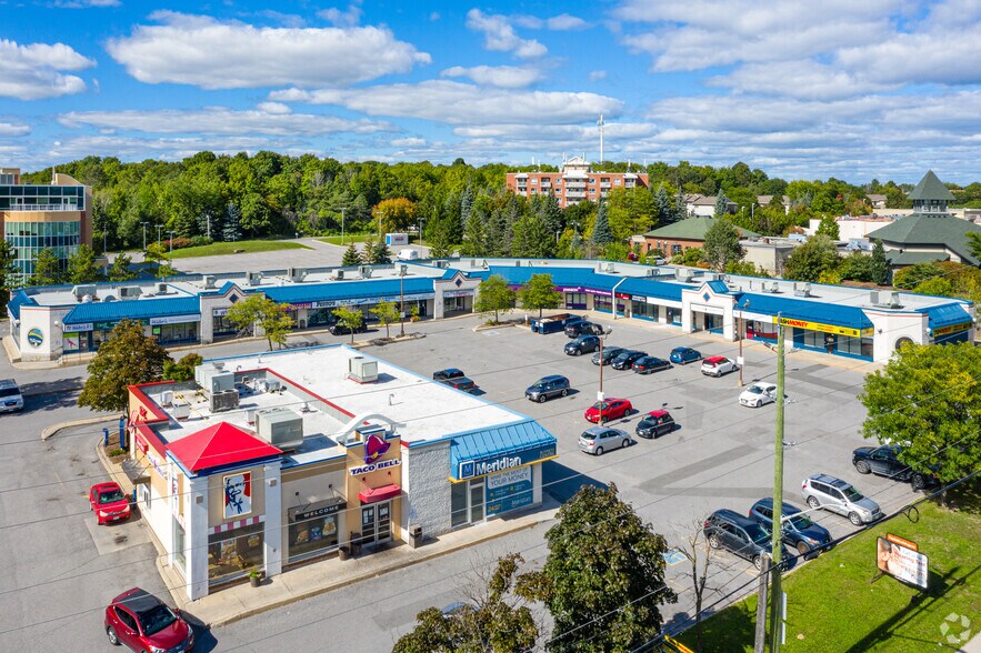 471-473 Hazeldean Rd, Kanata, ON for lease - Primary Photo - Image 1 of 4