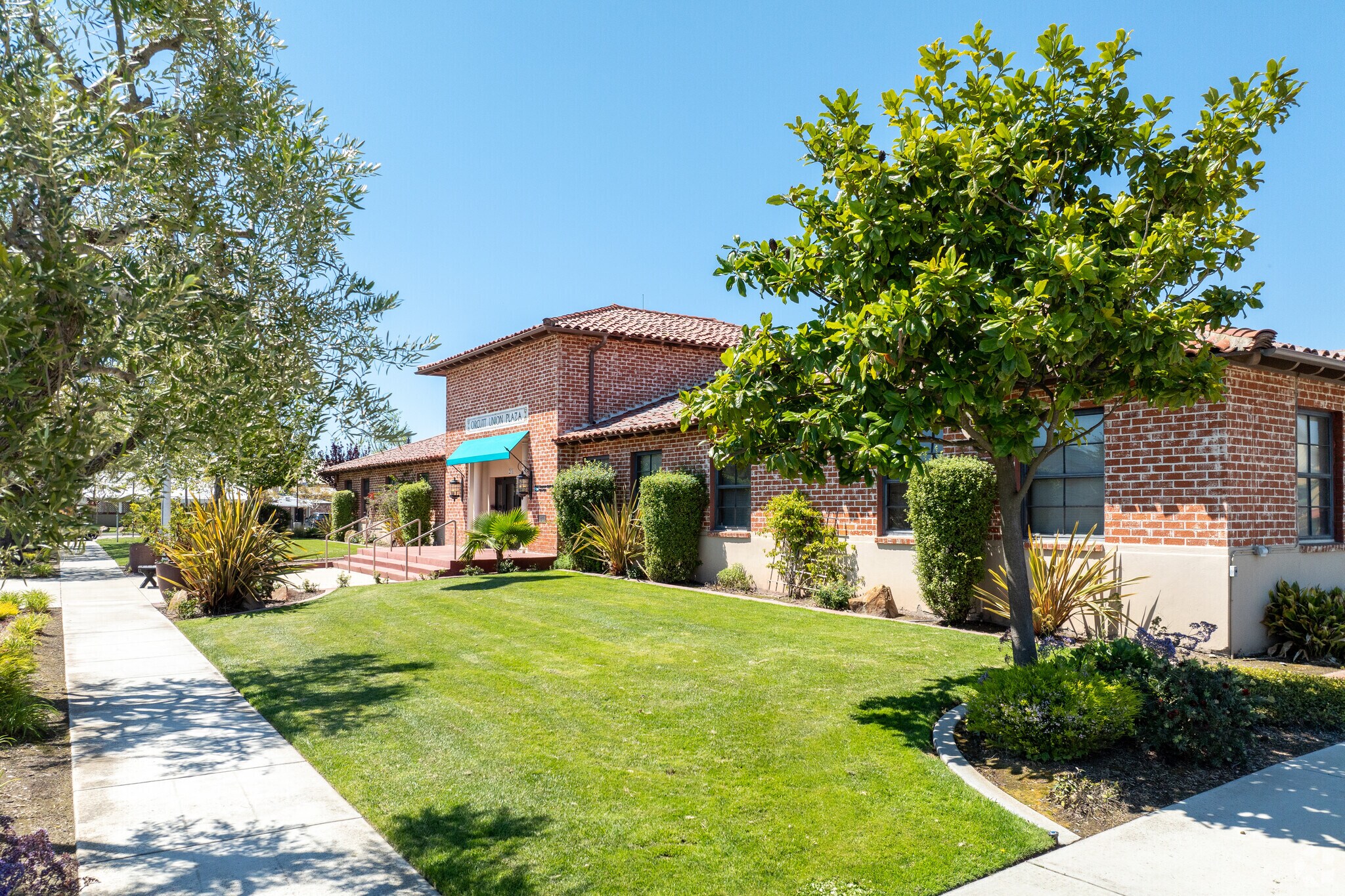 201 S Broadway St, Orcutt, CA for lease Building Photo- Image 1 of 6